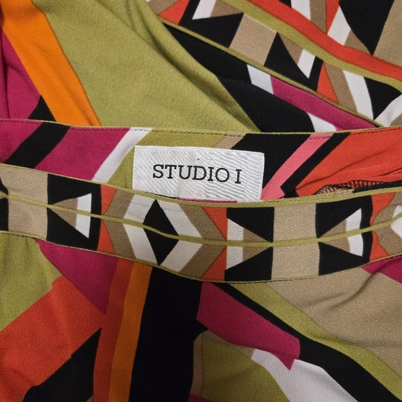 Studio I Colorful Abstract Dress - Picture 6 of 11